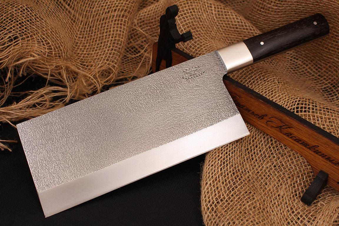 Мясной топорик "Samurai" Bohler N690, рукоять дерево венге.